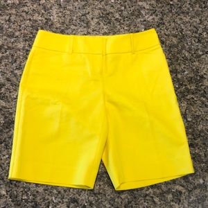 Outback Red Women’s Bermuda Shorts Yellow Size 2